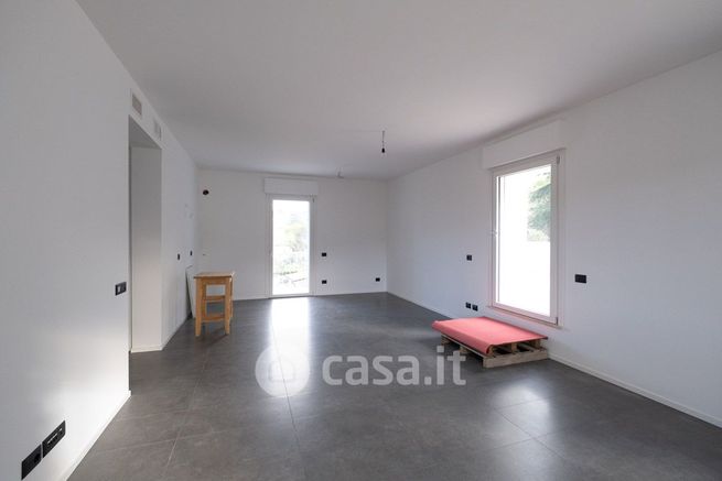 Appartamento in residenziale in Via del Ponte