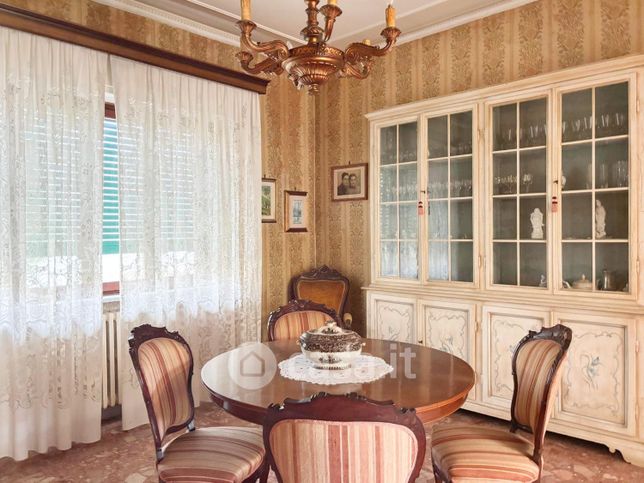 Villetta a schiera in residenziale in Via Carlo Gianni 48