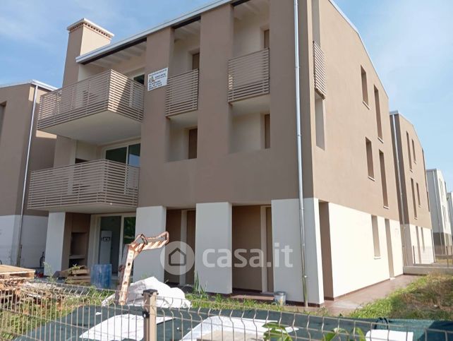 Appartamento in residenziale in Via Leoncavallo 22