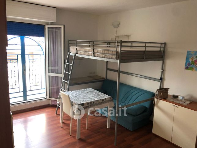 Appartamento in residenziale in Via Novara 141