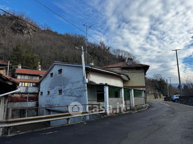 Casa indipendente in residenziale in Via Canton Gabriel 9