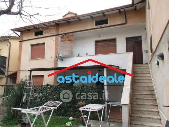 Appartamento in residenziale in Via Assisi 3