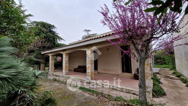 Villa in residenziale in Contrada Rinalda