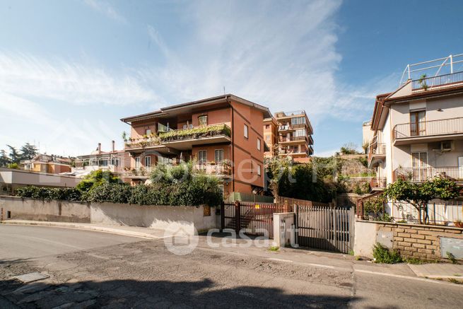 Appartamento in residenziale in Via Cornelia 124