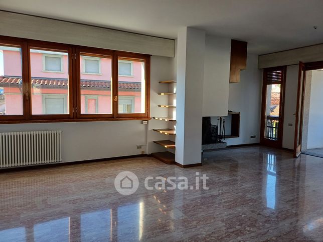Appartamento in residenziale in Via Roma