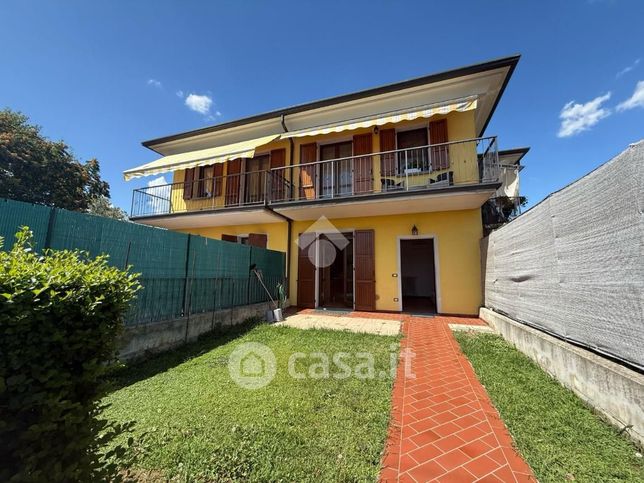 Appartamento in residenziale in Via Lazzaroni 32
