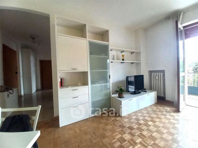 Appartamento in residenziale in Piazza Arturo dell'Oro 10