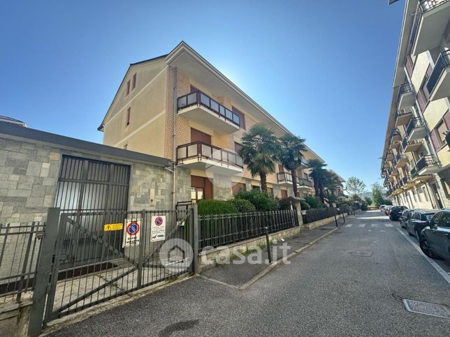 Appartamento in residenziale in Via G. Giacosa 9