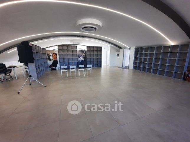 Ufficio in commerciale in Vico Quinzano