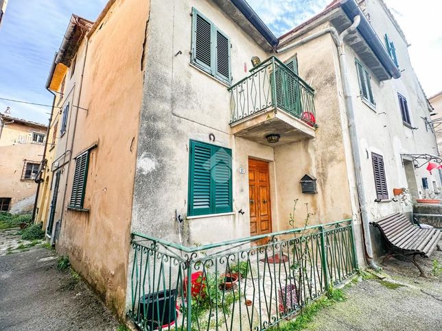 Appartamento in residenziale in Piazza della Torre 24