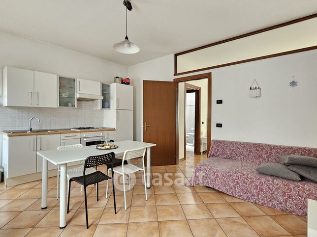 Appartamento in residenziale in Via Fratelli Galliari 11