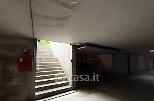 Box/posto auto in residenziale in Via Giacomo Matteotti 59