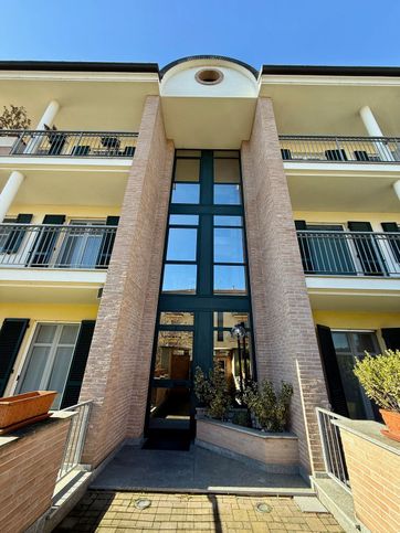 Appartamento in residenziale in Viale Barbaroux 80