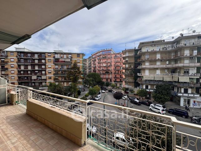 Ufficio in commerciale in Via A. del Giudice 14