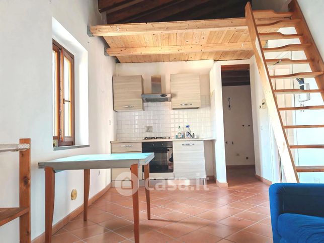 Appartamento in residenziale in Via Cassia