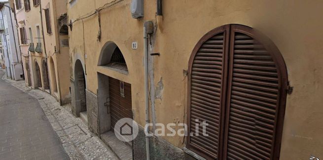 Garage/posto auto in residenziale in Via Monterone