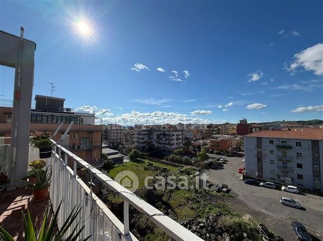 Appartamento in residenziale in Viale Mario Rapisardi
