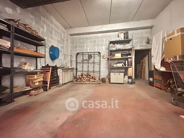Box/posto auto in residenziale in Via Settevene Palo