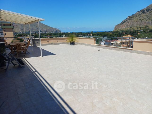 Attico/mansarda in residenziale in Via Castelforte 60 b