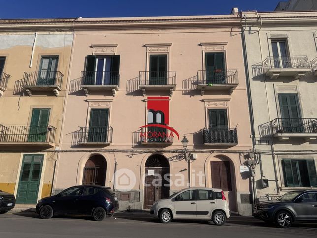 Appartamento in residenziale in Piazza Generale Scio 21 -14