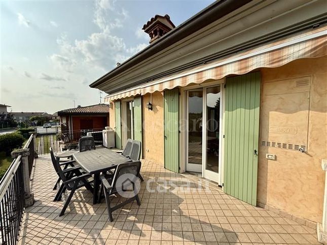 Appartamento in residenziale in Via Viazzola