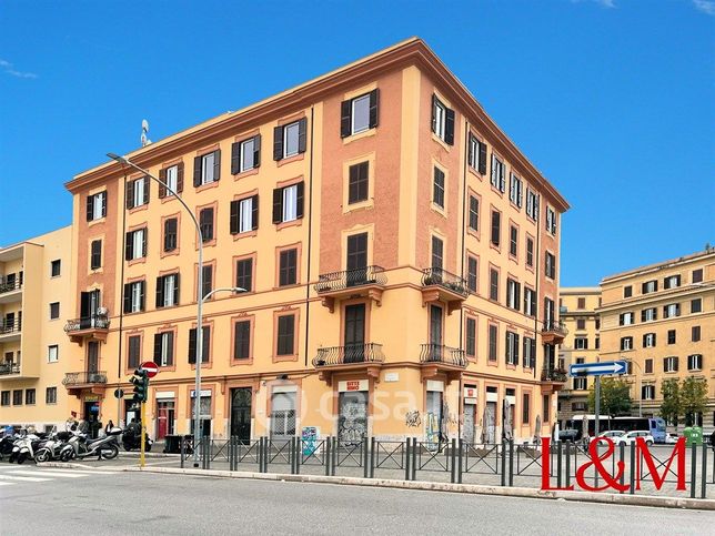 Ufficio in commerciale in Via La Spezia