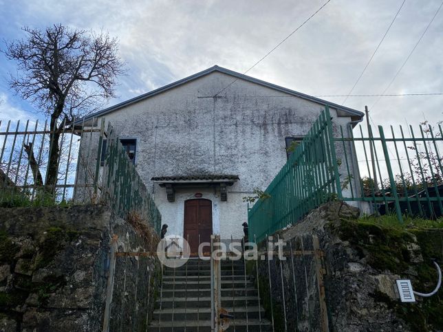 Rustico/casale in residenziale in PIANFARIOLI 15