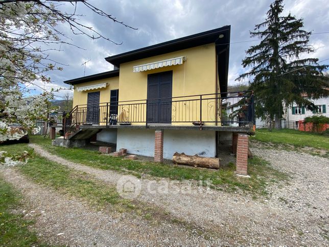 Casa indipendente in residenziale in Località Ponte Ceno