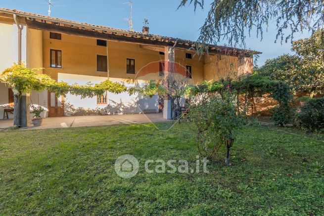 Casa indipendente in residenziale in Via Roberto Sandri 4 -28