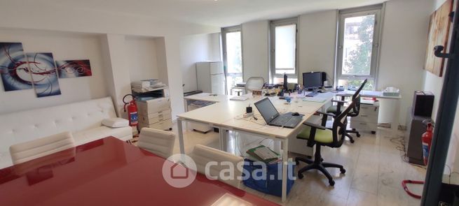 Ufficio in commerciale in Viale Montegrappa 151
