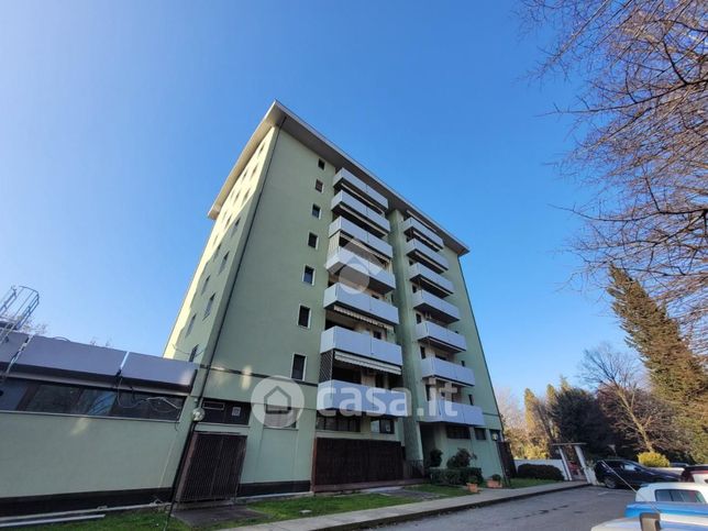 Appartamento in residenziale in Via Cesena 16