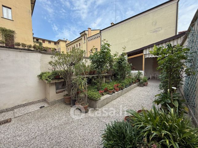Casa indipendente in residenziale in Via Giuseppe Bertani 74