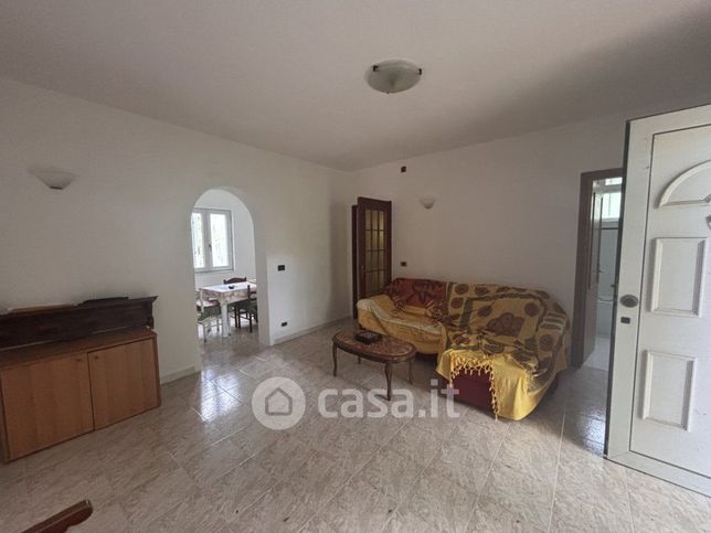 Casa indipendente in residenziale in Contrada Patierno