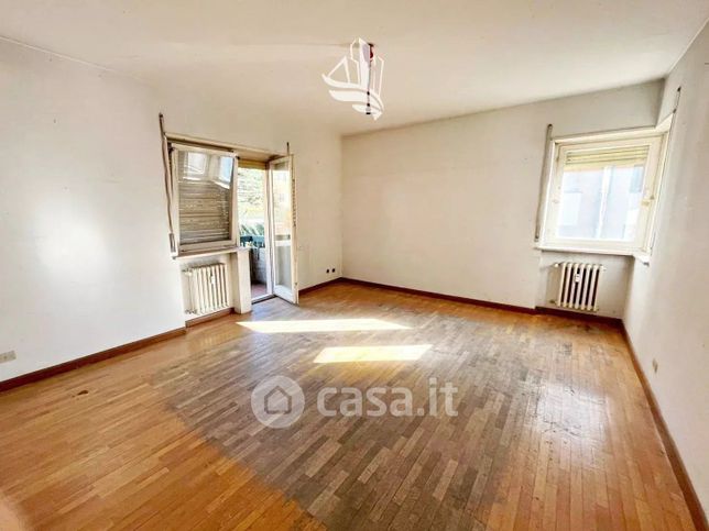 Appartamento in residenziale in Via Pfannenstiel