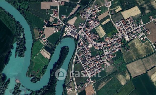 Terreno agricolo in commerciale in Via Chiesa