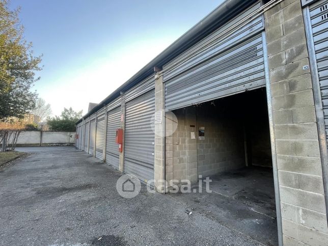 Garage/posto auto in residenziale in Via Casteldelfino 77