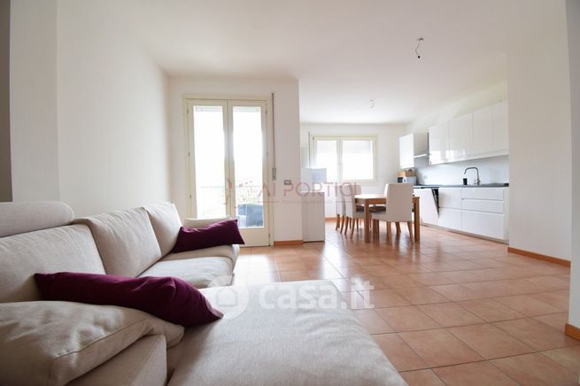 Appartamento in residenziale in Via Gerardo Pietro