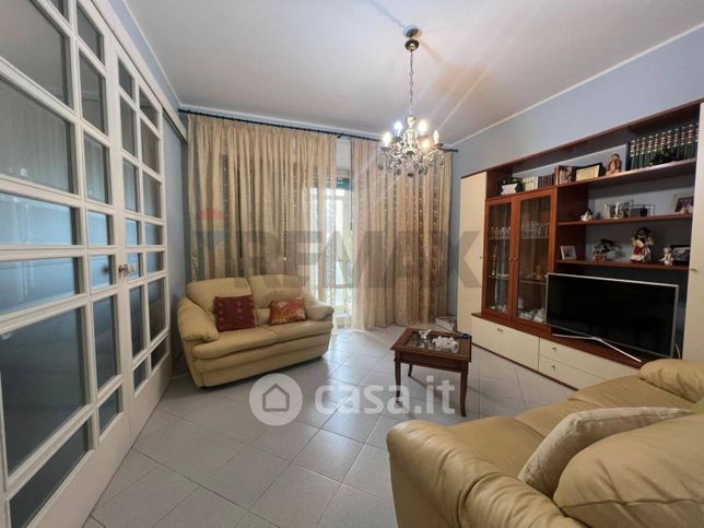 Appartamento in residenziale in Via Catania 109