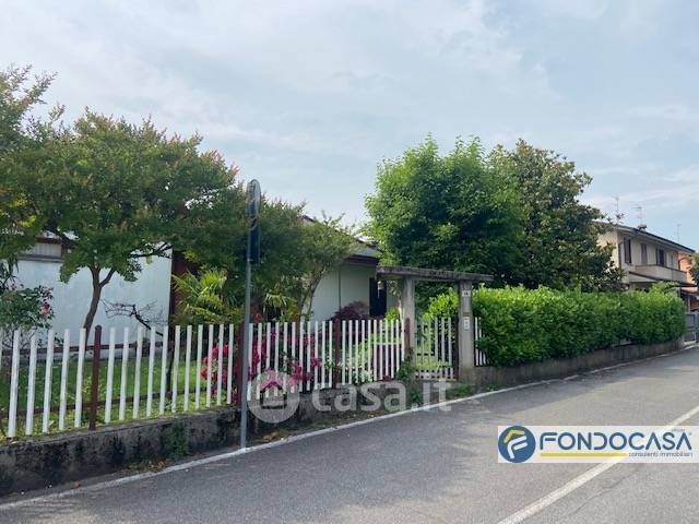 Villa in residenziale in