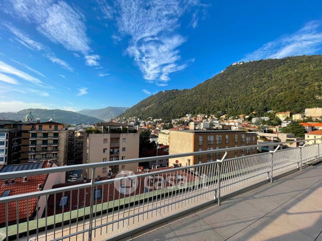 Appartamento in residenziale in Via Tommaso Grossi 8 a