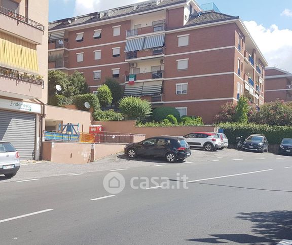 Garage/posto auto in residenziale in Via Fontana Dell'Oste