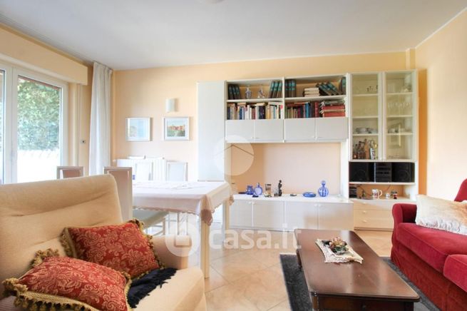 Appartamento in residenziale in Via Aldo Moro 18