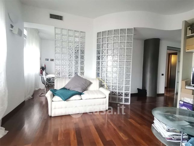 Appartamento in residenziale in Via Andrea Solari 43