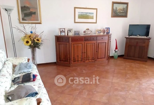 Appartamento in residenziale in Via R. Simonelli 1