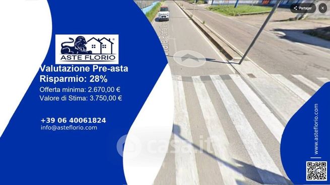 Garage/posto auto in residenziale in Viale Porto Torres 119