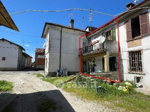 Casa indipendente in residenziale in Via Volta 2 -46