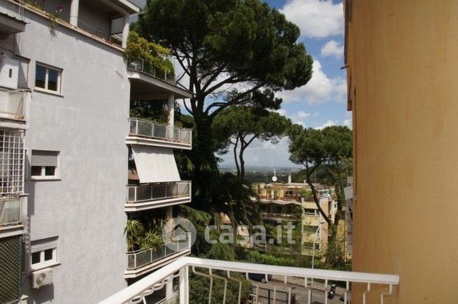 Appartamento in residenziale in Via Ettore Petrolini 42