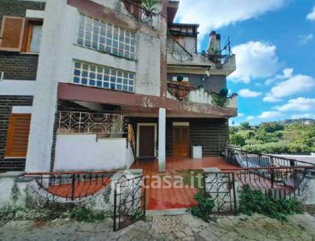 Appartamento in residenziale in Via Castello di San Gennaro