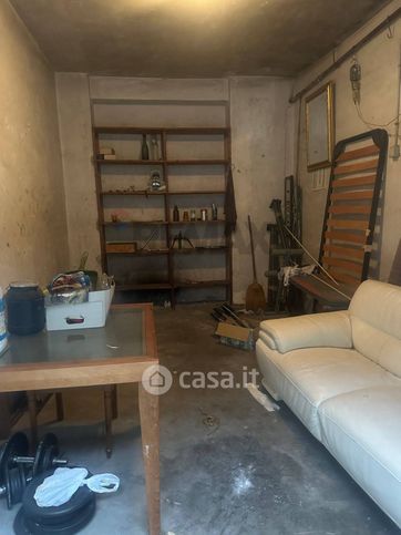 Box/posto auto in residenziale in Via Mignone 31
