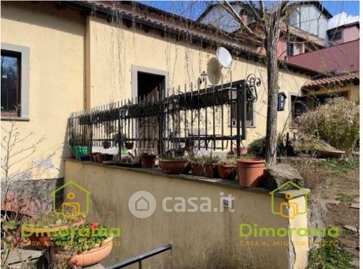 Appartamento in residenziale in Strada Roncone 20